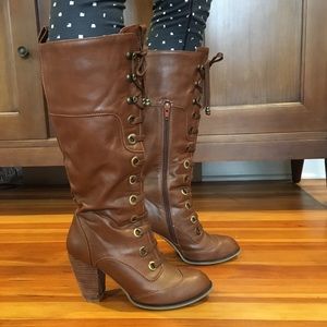 Cleopatra Heeled Boots// Size: 7